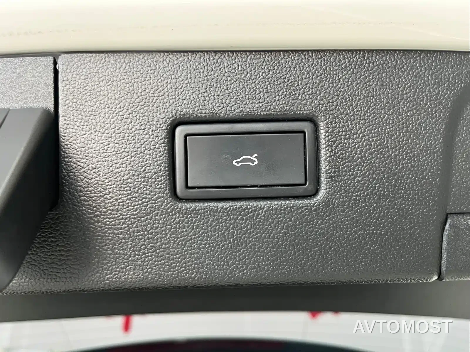 Volkswagen Tayron 2022 280TSI 2WD Luxury Smart Connect Edition — фото 18