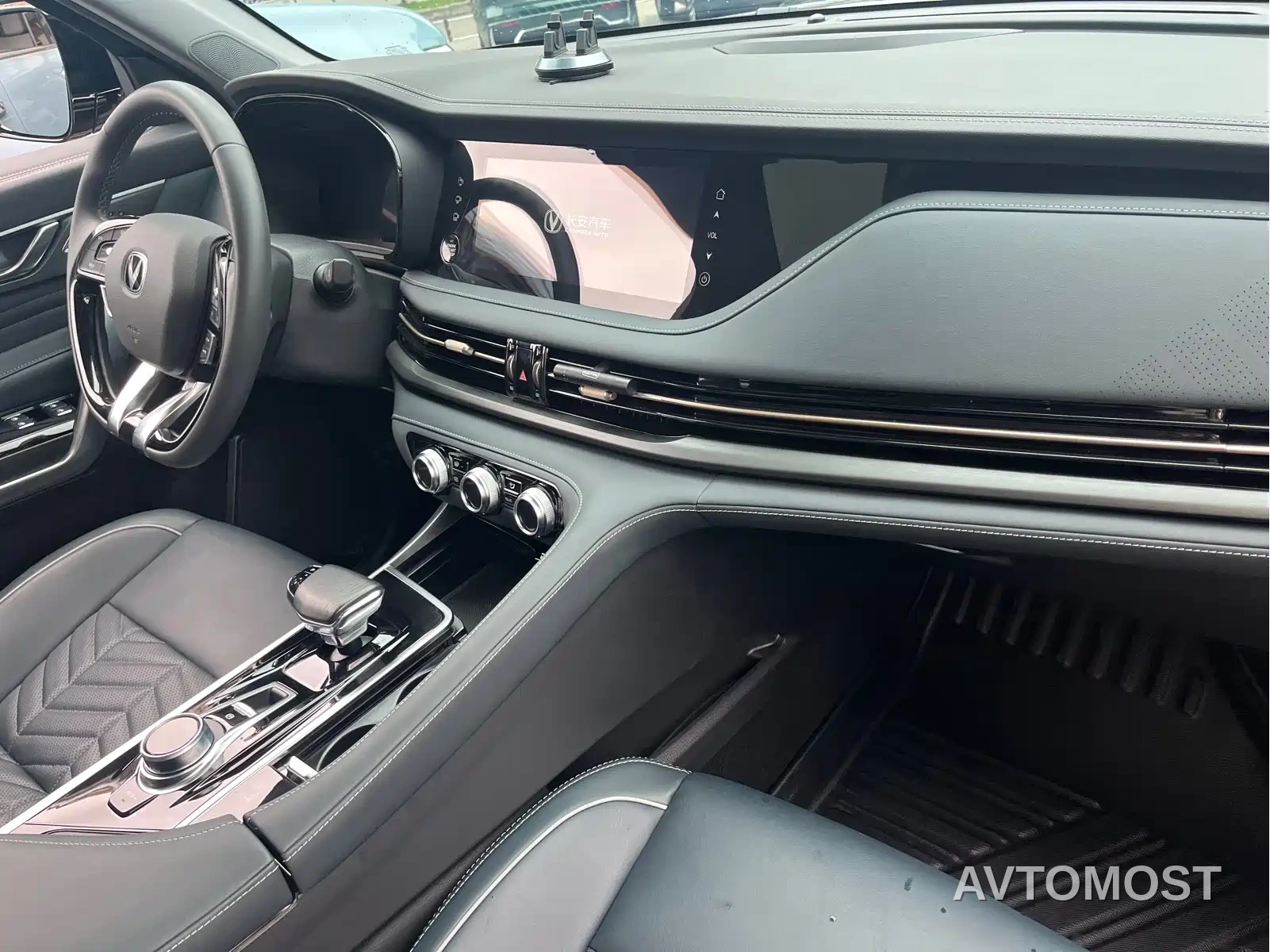 Changan CS95 2023 2.0T 2WD Luxury PLUS — фото 12