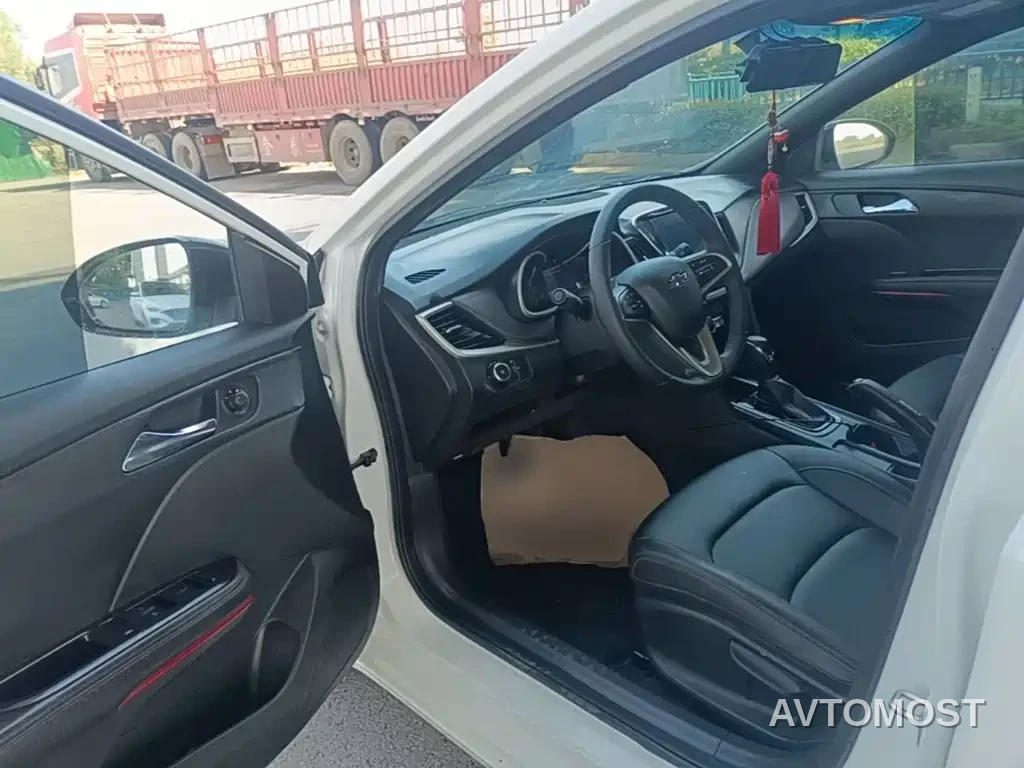 Chevrolet Monza 2020 Mild Hybrid RS 330T Automatic Smooth Edition — фото 13