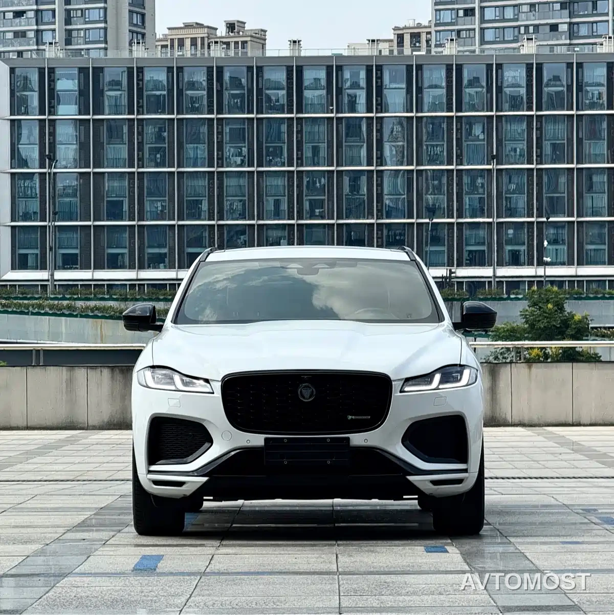 Jaguar F-PACE 2022 P250 R-Dynamic BLACK — фото 2