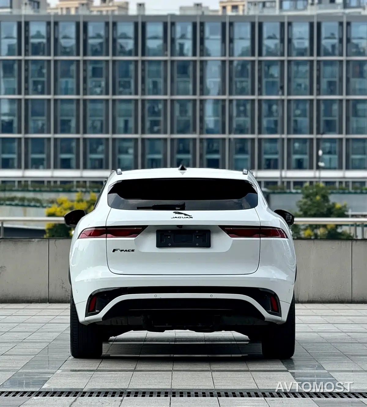 Jaguar F-PACE 2022 P250 R-Dynamic BLACK — фото 4