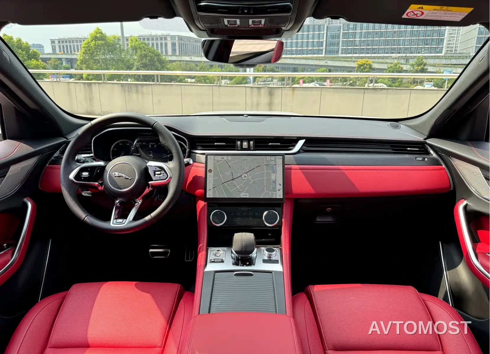 Jaguar F-PACE 2022 P250 R-Dynamic BLACK — фото 10