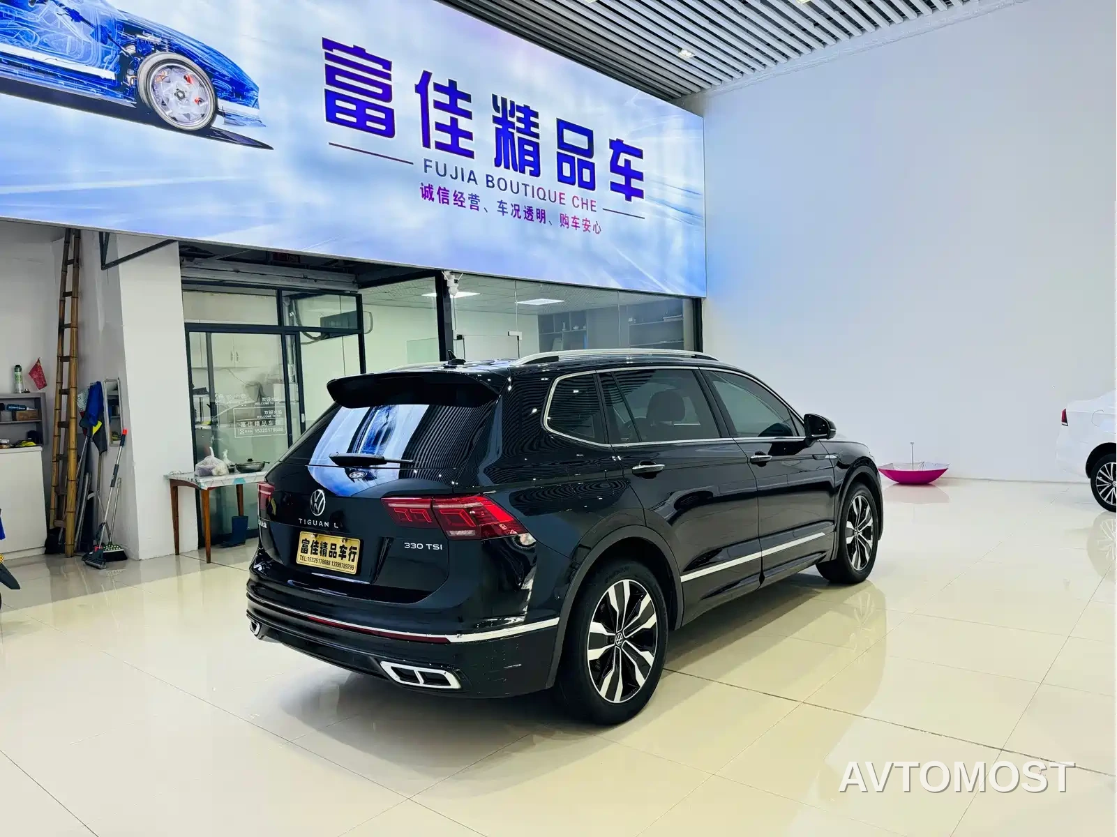 Volkswagen Tiguan L 2023 330TSI Auto 2WD R-Line Premium Edition — фото 5
