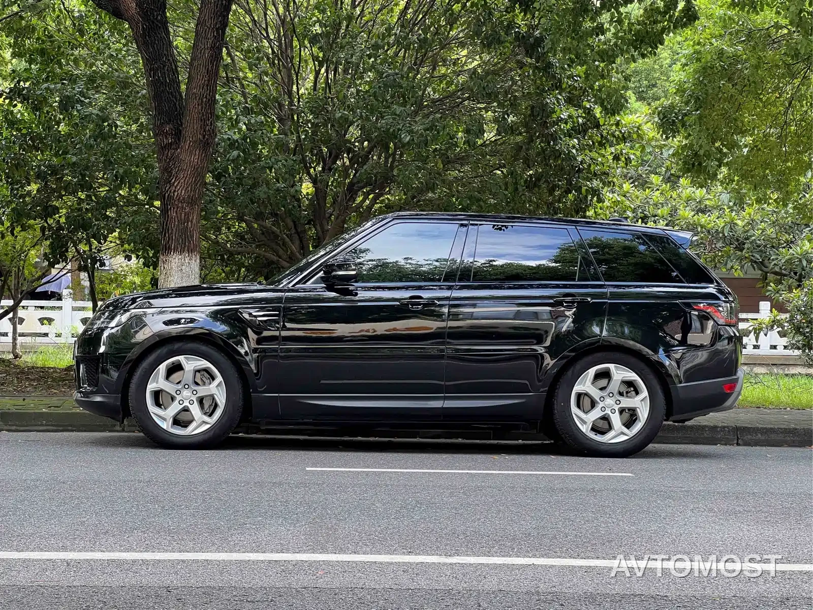 Land Rover Range Rover Sport 2021 3.0 L6 SE — фото 6