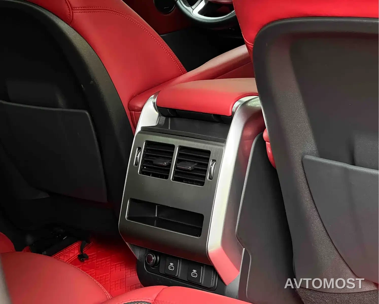 Land Rover Range Rover Sport 2021 3.0 L6 SE — фото 20