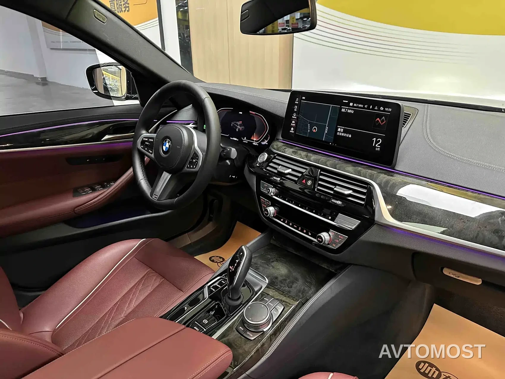 BMW 5 Series 2022 530Li Leading M Sport Package — фото 10