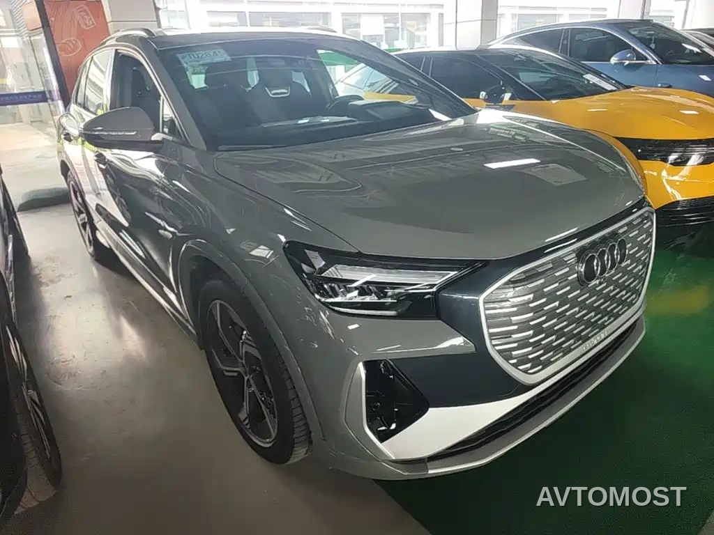 Audi Q4 e-tron 2023 40 e-tron Innovation Edition — фото 2