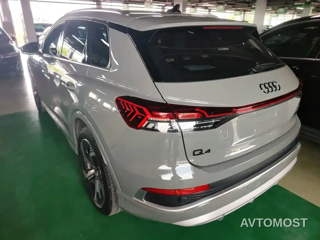 Audi Q4 e-tron 2023 40 e-tron Innovation Edition — фото 3