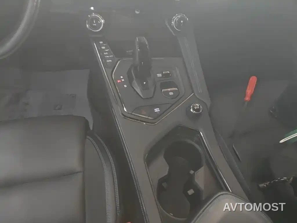 Lynk & Co 05 EM-P 2021 1.5TD PHEV HALO — фото 9