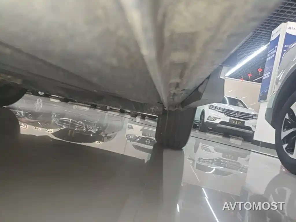 Lynk & Co 05 EM-P 2021 1.5TD PHEV HALO — фото 16