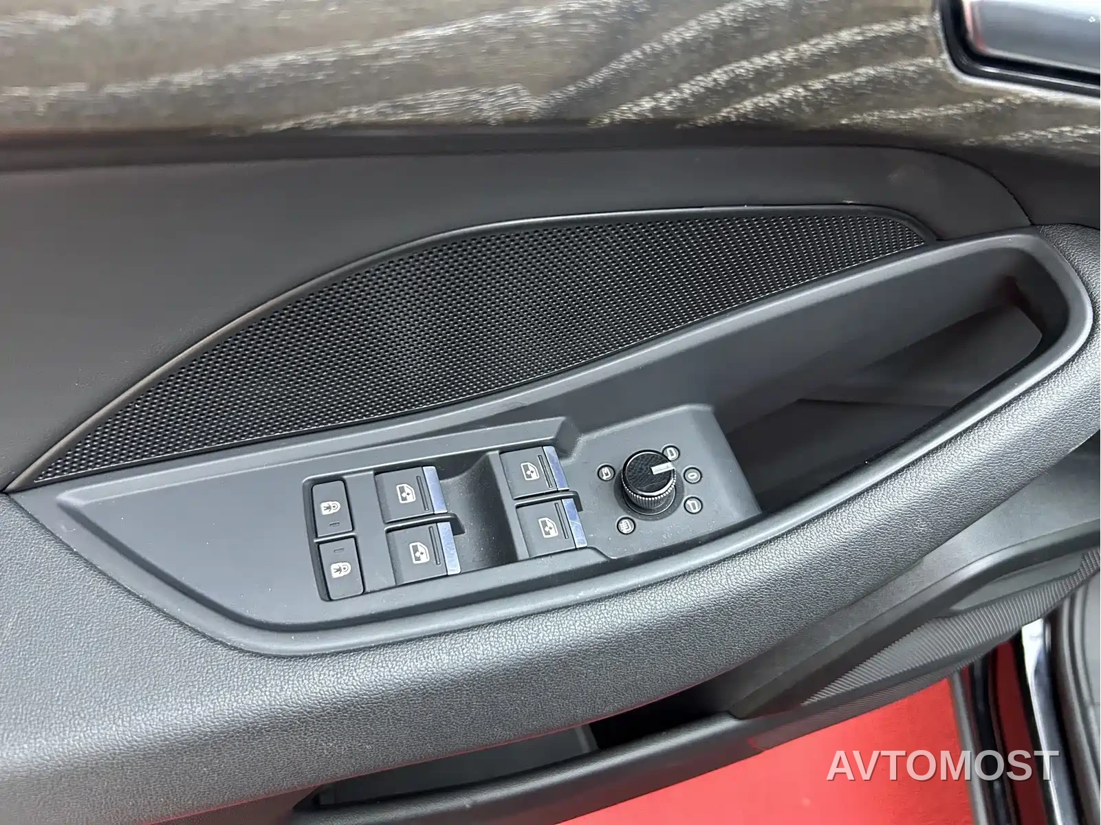 Audi Q6 2023 40 TFSI quattro Cloud View Light Yulin Package — фото 11