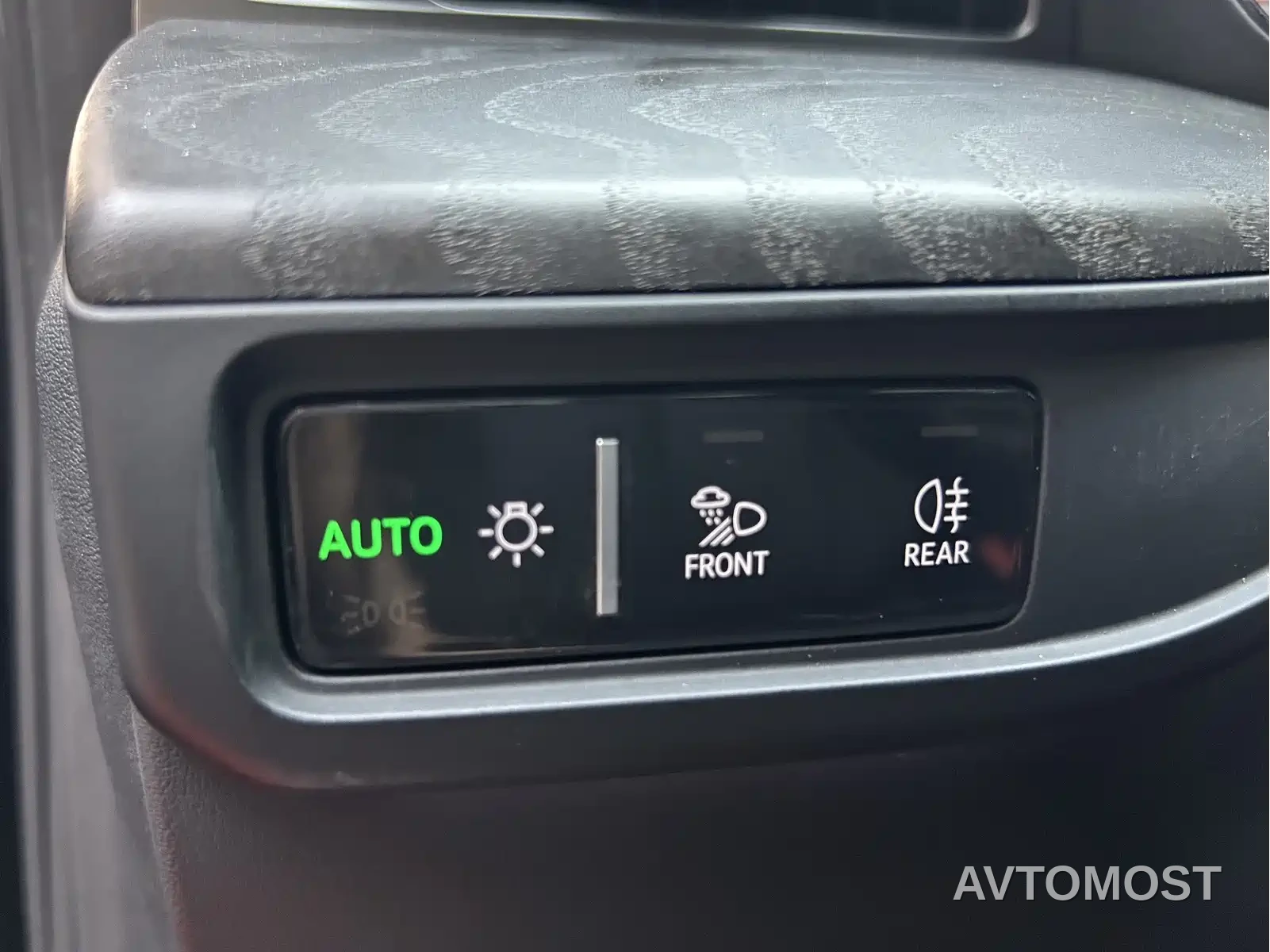 Audi Q6 2023 40 TFSI quattro Cloud View Light Yulin Package — фото 18