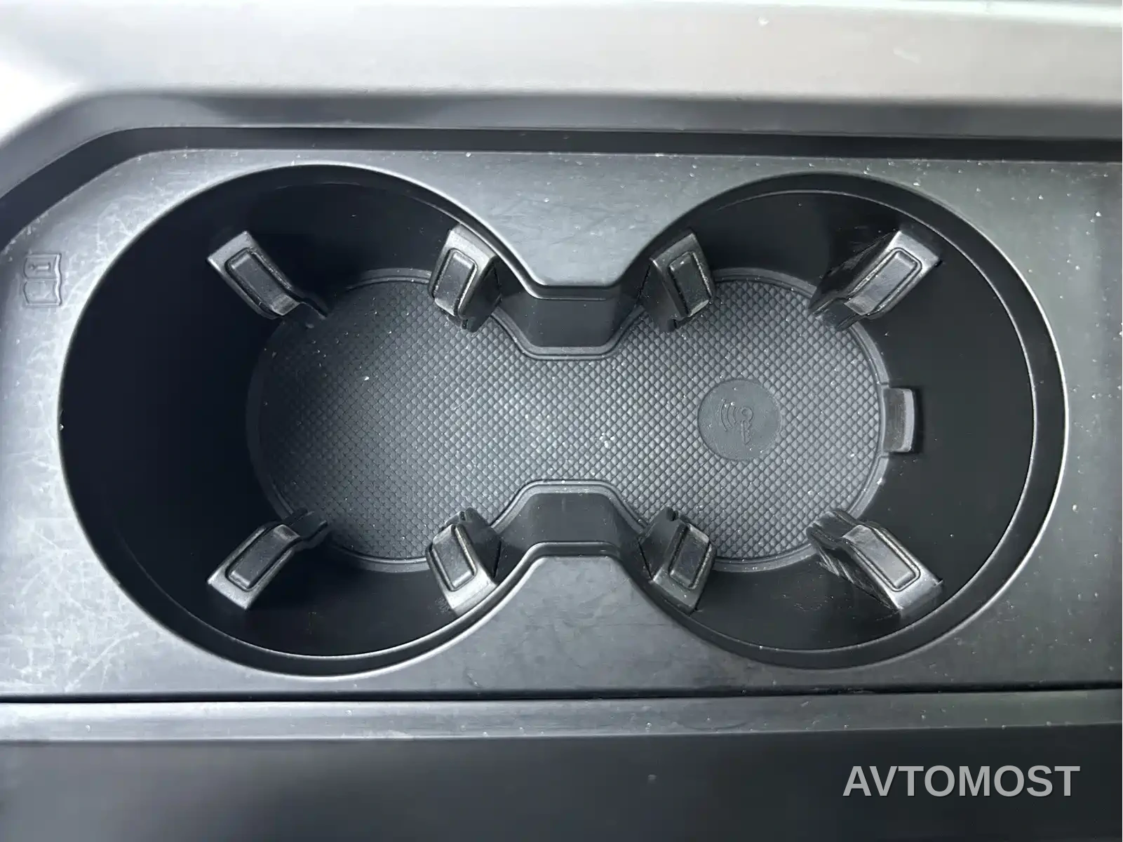 Audi Q6 2023 40 TFSI quattro Cloud View Light Yulin Package — фото 27