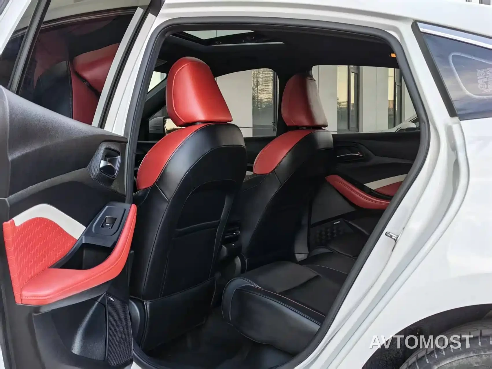 MG5 2021 Model 300TGI DCT Youth Luxury Flagship — фото 4