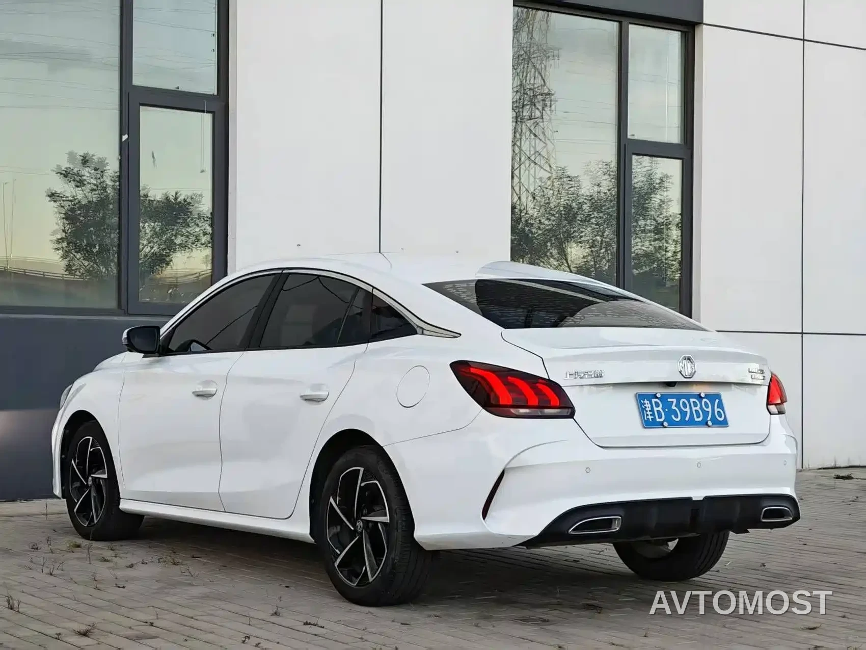MG5 2021 Model 300TGI DCT Youth Luxury Flagship — фото 7