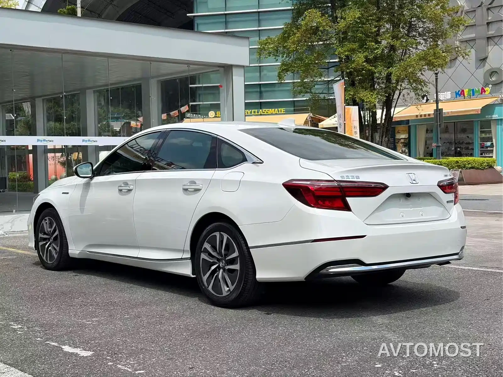 Honda Inspire 2019 Sharp Hybrid 2.0L Pure Elegance China VI — фото 8