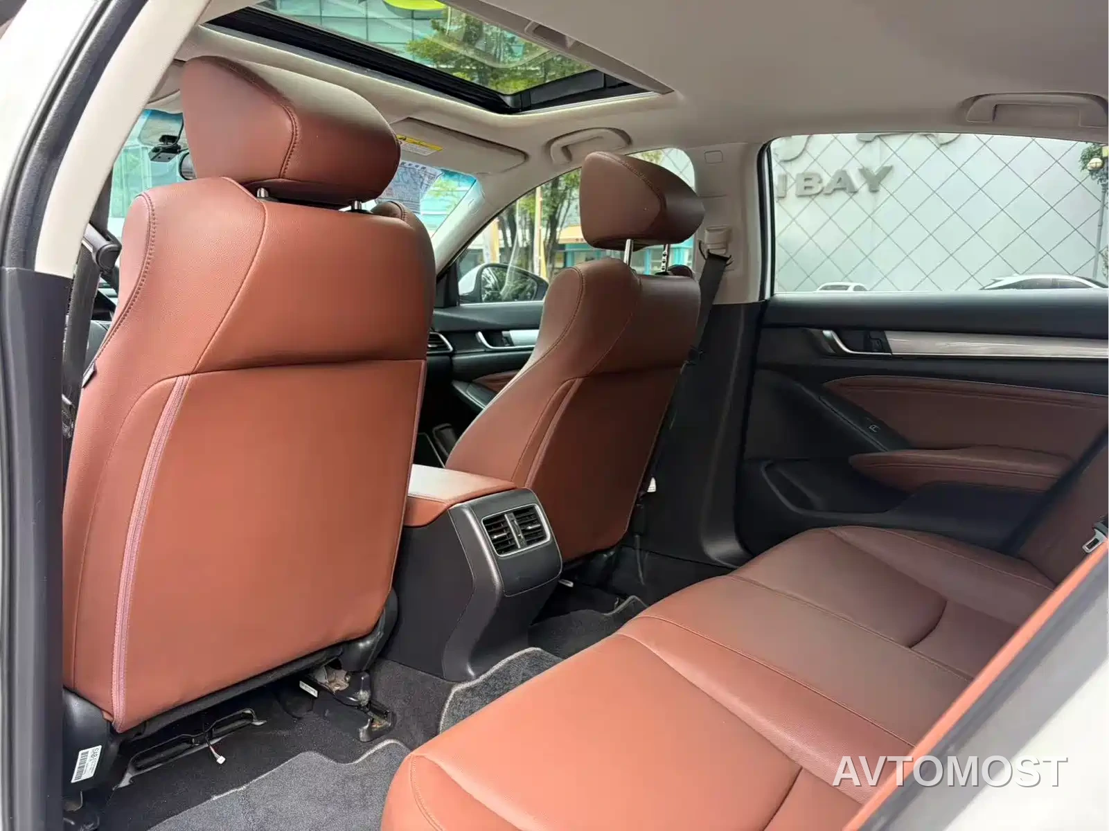 Honda Inspire 2019 Sharp Hybrid 2.0L Pure Elegance China VI — фото 13