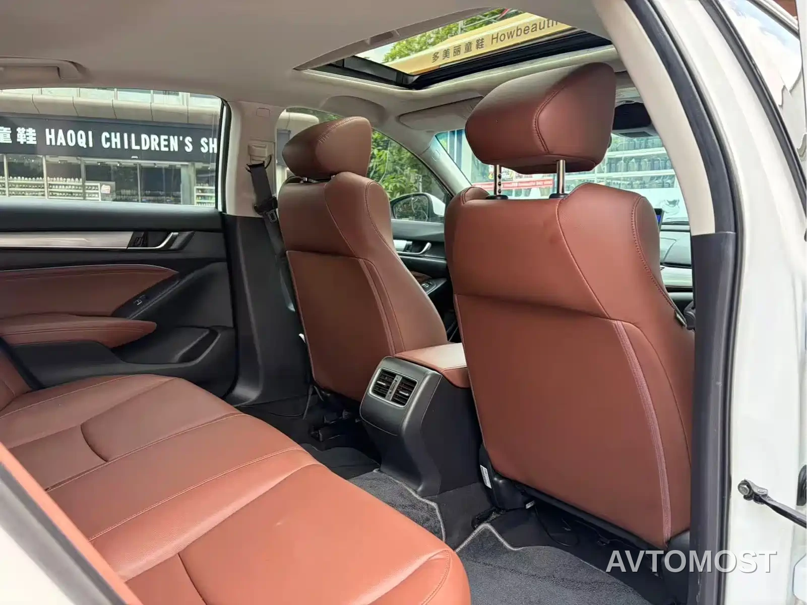 Honda Inspire 2019 Sharp Hybrid 2.0L Pure Elegance China VI — фото 15