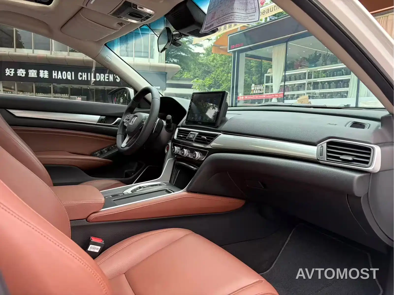Honda Inspire 2019 Sharp Hybrid 2.0L Pure Elegance China VI — фото 17