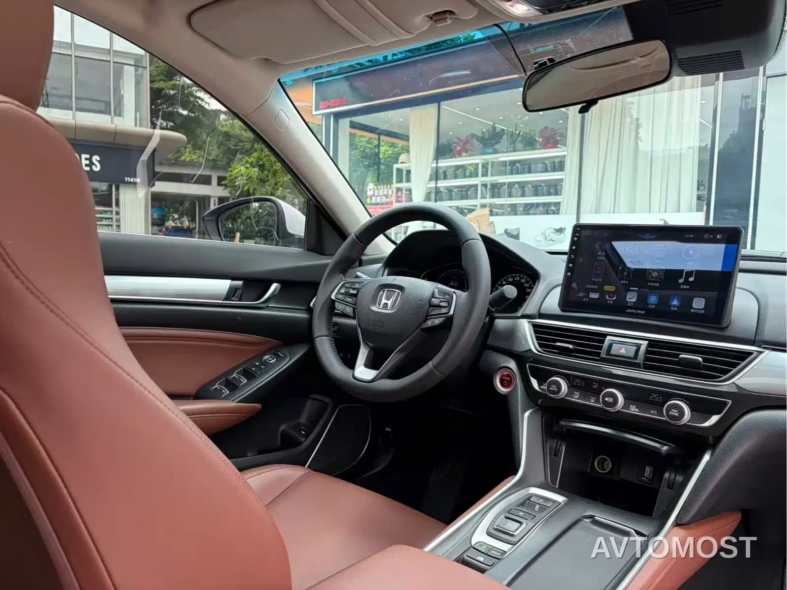Honda Inspire 2019 Sharp Hybrid 2.0L Pure Elegance China VI — фото 18