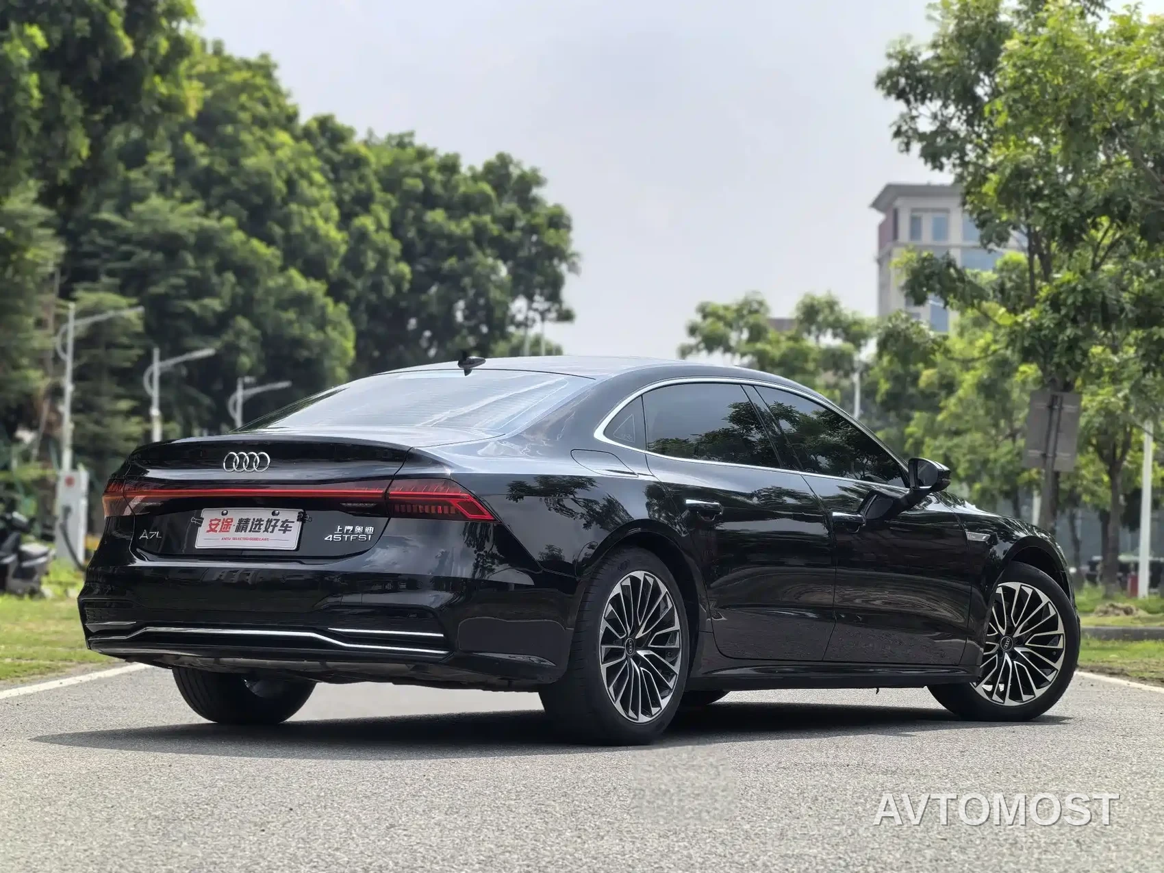 Audi A7L 2024 45 TFSI Luxury — фото 3