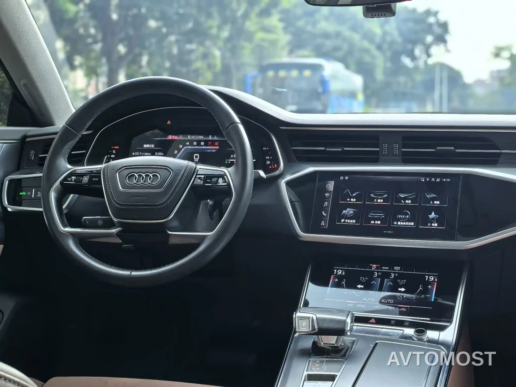 Audi A7L 2024 45 TFSI Luxury — фото 10