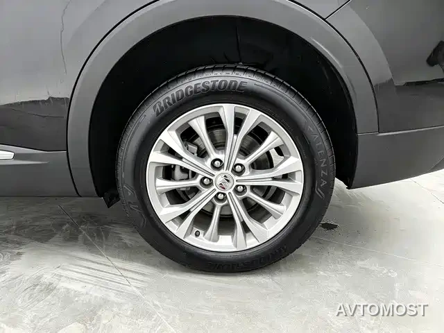 Buick Envision Plus 2023 Enclave Plus 652T 5-Seater Luxury — фото 9