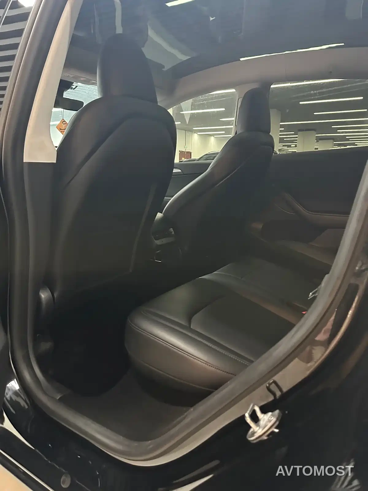 Tesla Model Y 2023 Rear-Wheel Drive Edition — фото 6