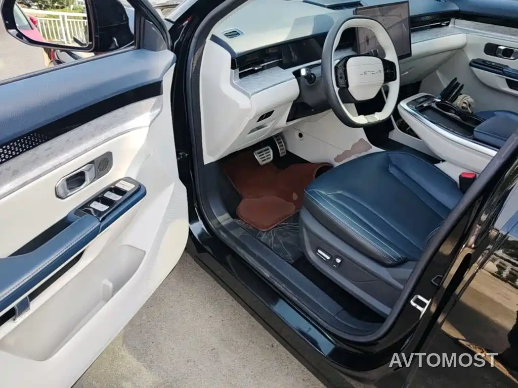 Jetour Dasheng i-DM 2023 1.5T DHT Lightning — фото 15