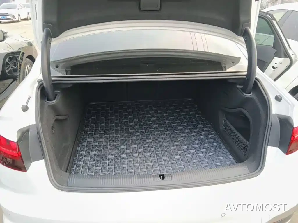 Audi A4L 2022 40 TFSI Fashion Dynamic — фото 16