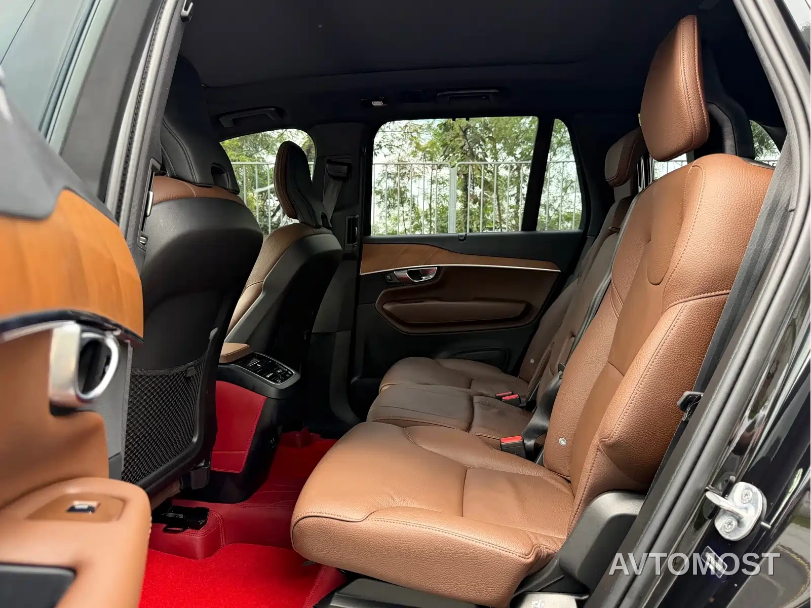 Volvo XC90 2024 B6 Elegance Luxury 7-Seater — фото 8