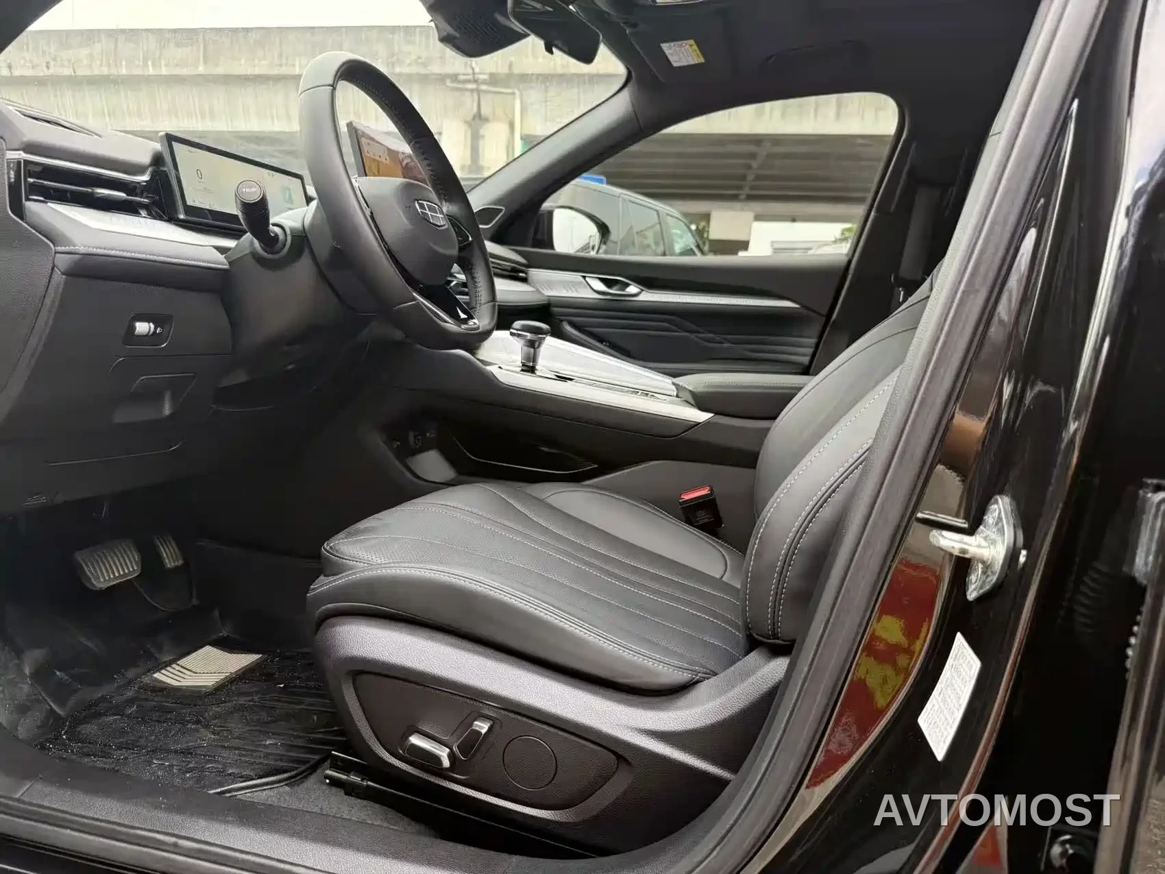 Geely Xing Rui 2025 Oriental Glory 1.5TD Kunlun Edition — фото 11