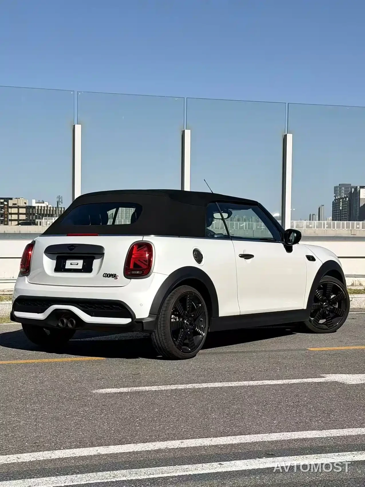 MINI 2023 2.0T COOPER S CABRIO King's Cross Special Edition — фото 9