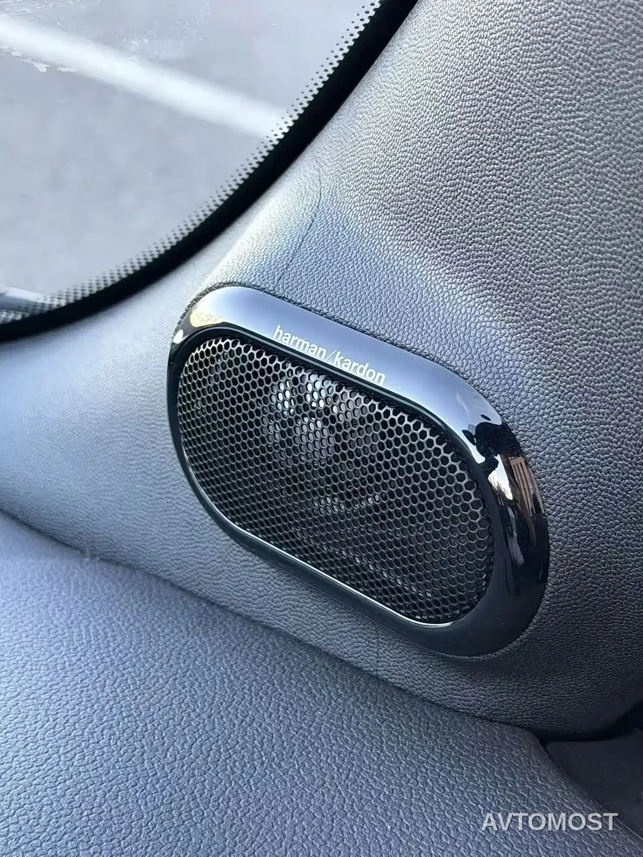 MINI 2023 2.0T COOPER S CABRIO King's Cross Special Edition — фото 17