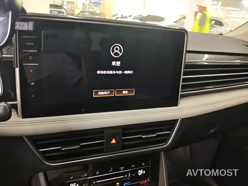 Volkswagen Tiguan L 2022 330TSI Auto 2WD R-Line Premium Edition — фото 12
