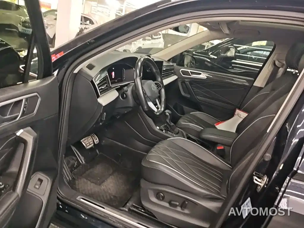 Volkswagen Tiguan L 2022 330TSI Auto 2WD R-Line Premium Edition — фото 14
