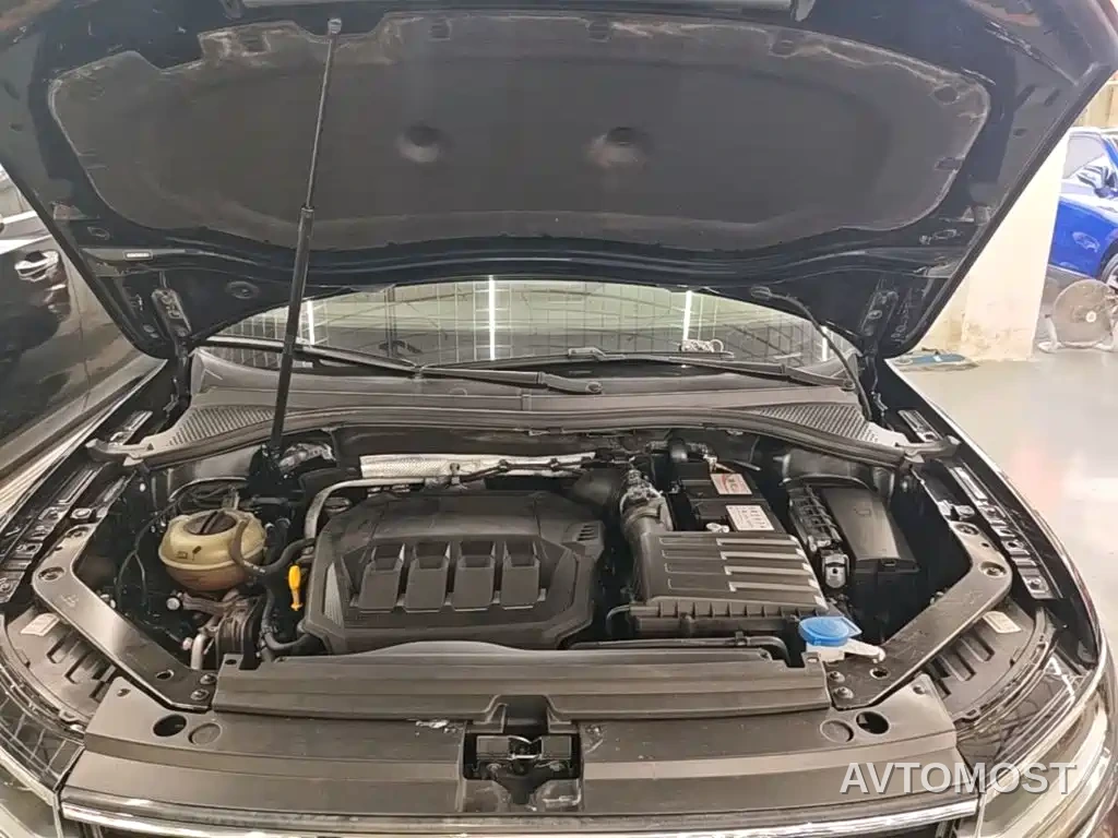 Volkswagen Tiguan L 2022 330TSI Auto 2WD R-Line Premium Edition — фото 19