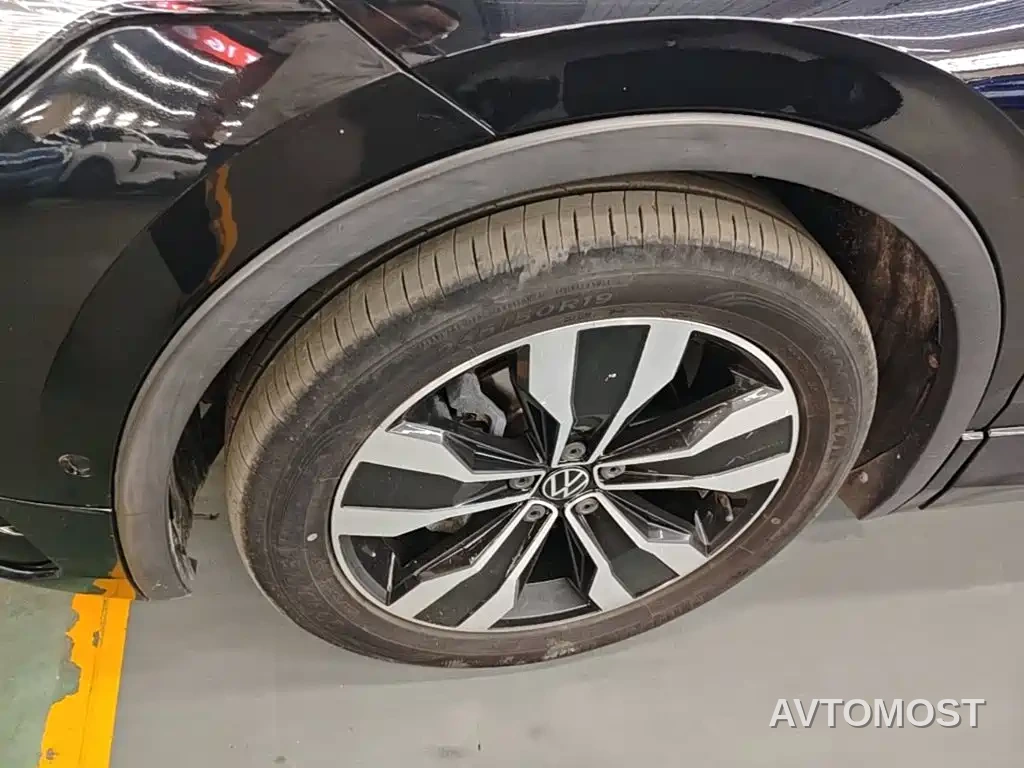 Volkswagen Tiguan L 2022 330TSI Auto 2WD R-Line Premium Edition — фото 22