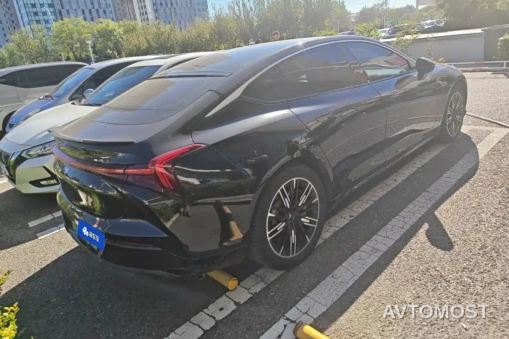 Nezha S 2023 Pure Electric 520km RWD Lite Edition — фото 3