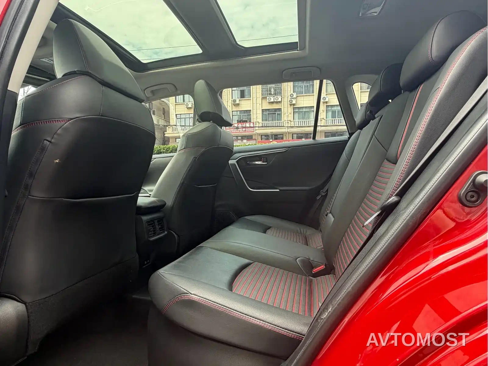 Toyota RAV4 Rongfang Dual Engine E+ 2021 2.5L 4WD Flagship Pro — фото 7
