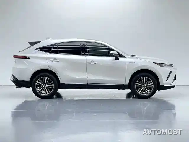 Toyota Venza 2022 Dual Engine 2.5L CVT 2WD Luxury — фото 9
