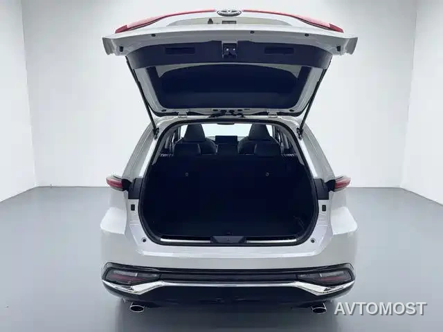 Toyota Venza 2022 Dual Engine 2.5L CVT 2WD Luxury — фото 15
