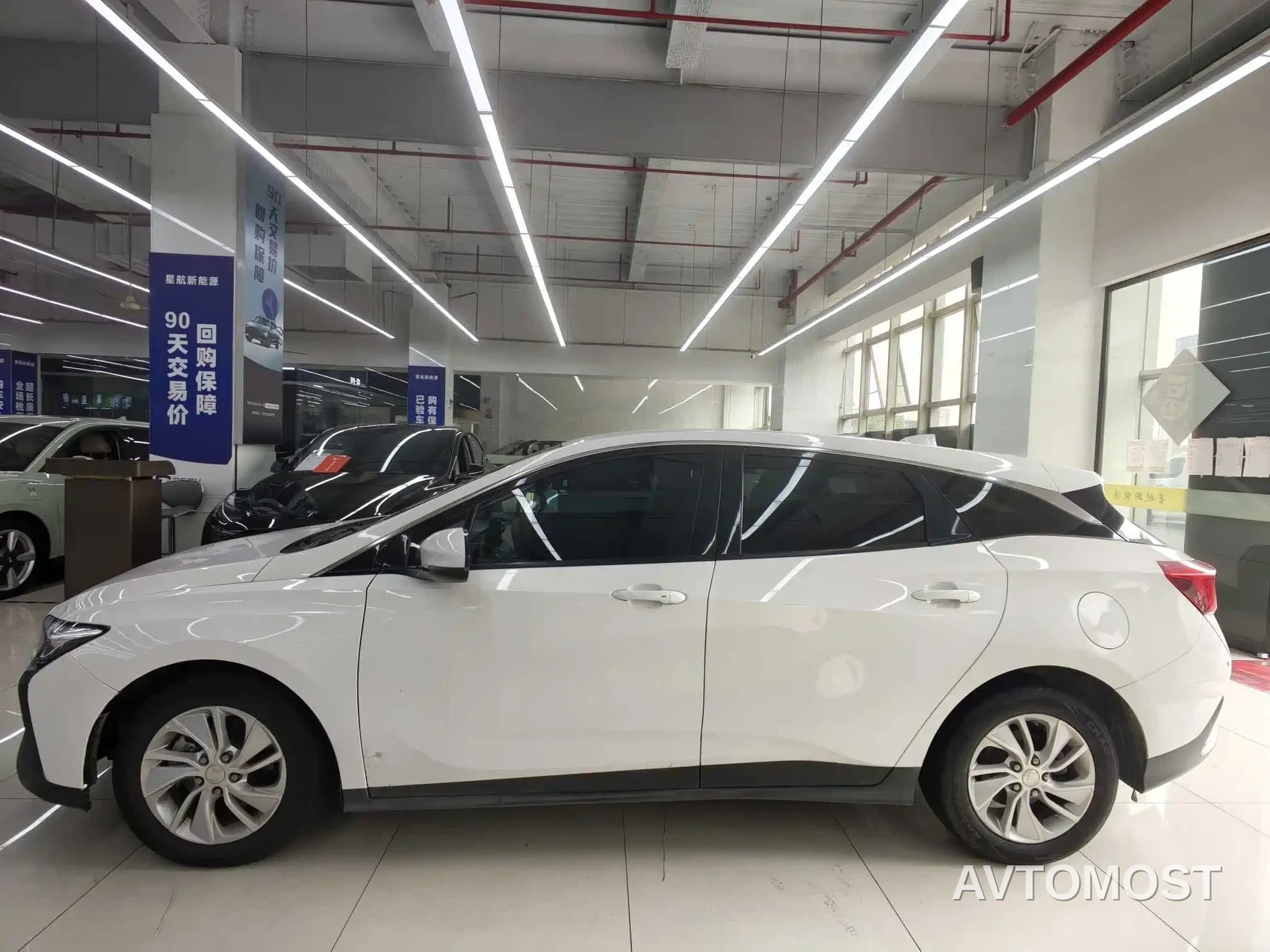 Buick Velite 6 2022 PHEV Connected Fashion — фото 1