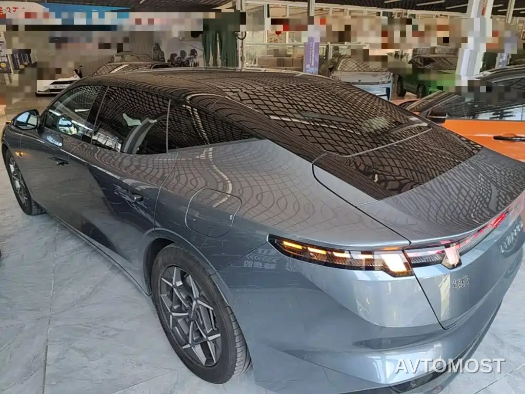Lynk & Co Z10 2025 71kWh 602km RWD Pro — фото 4