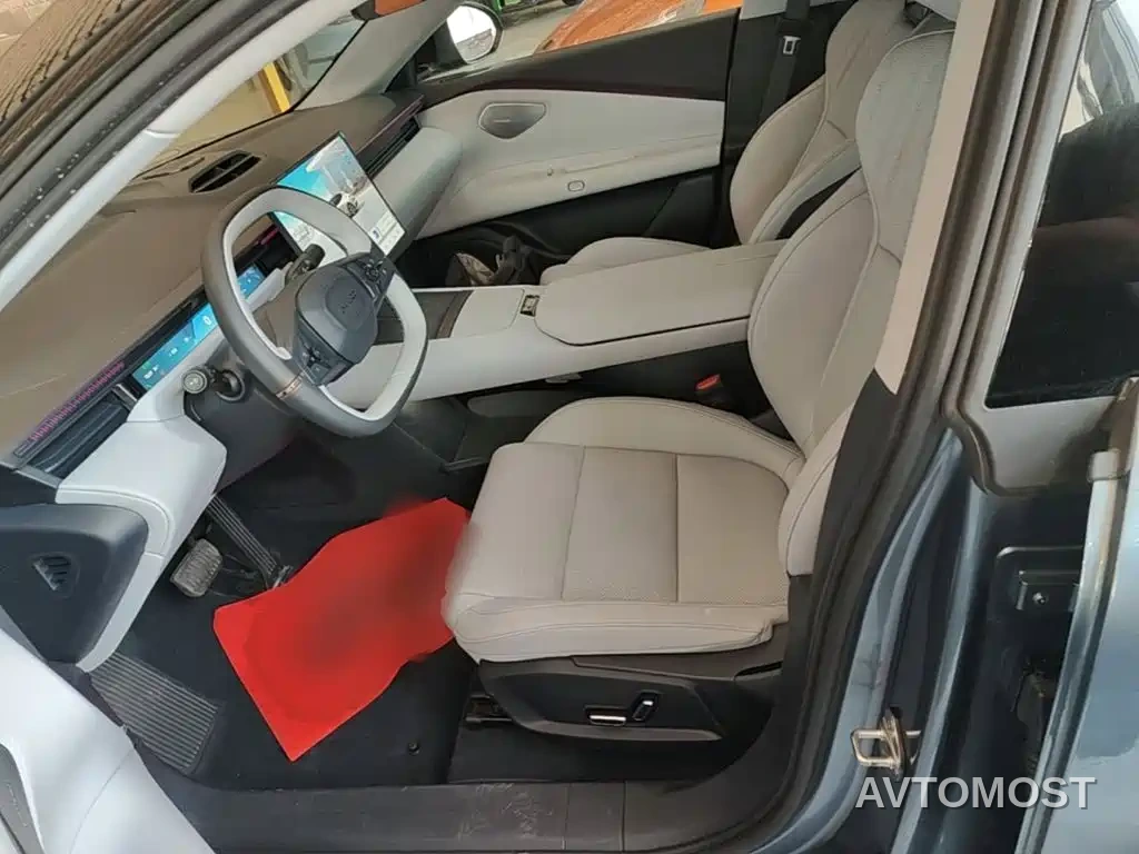 Lynk & Co Z10 2025 71kWh 602km RWD Pro — фото 14