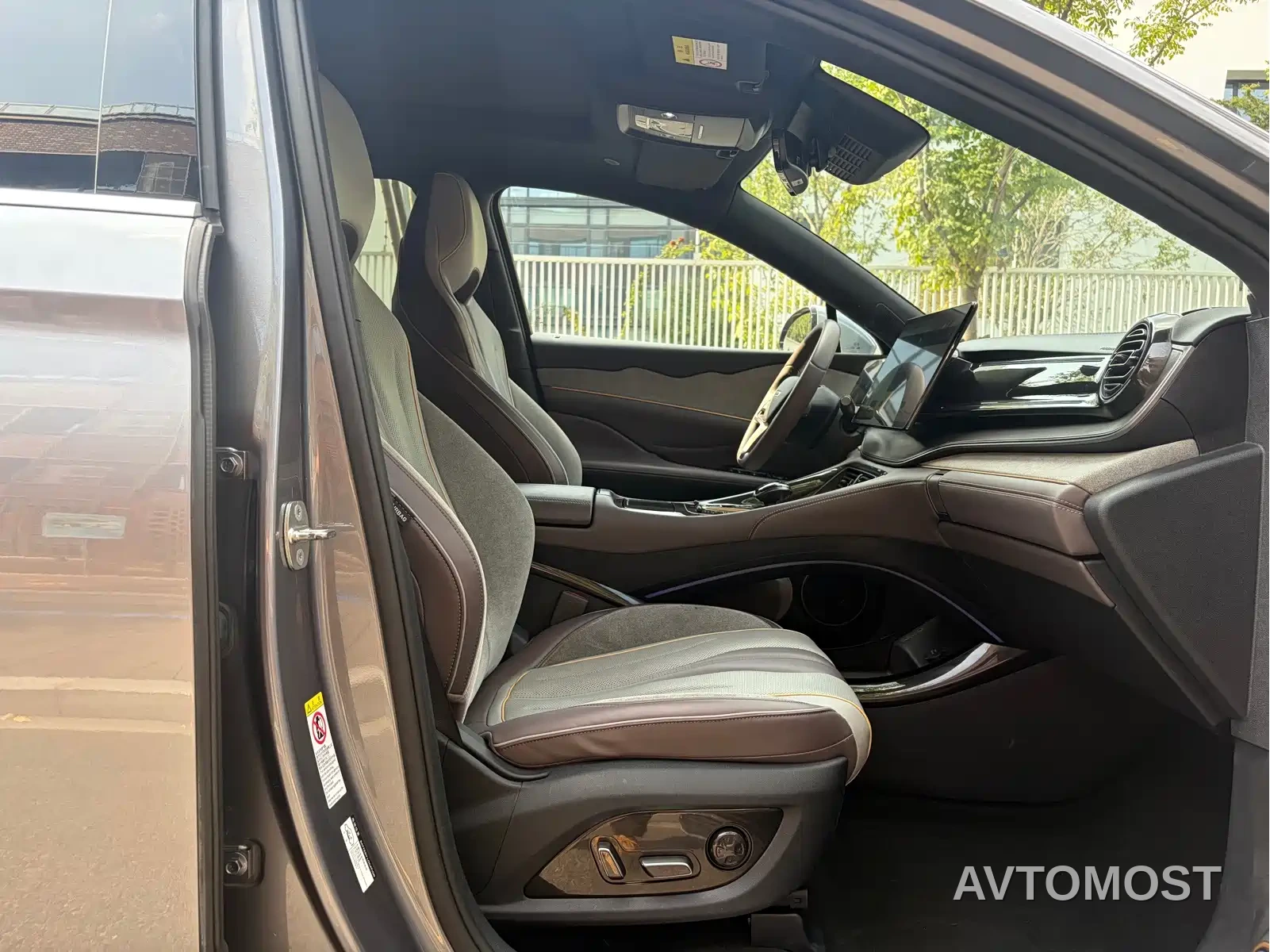 BYD Frigate 07 2023 DM-i 100KM Premium — фото 12