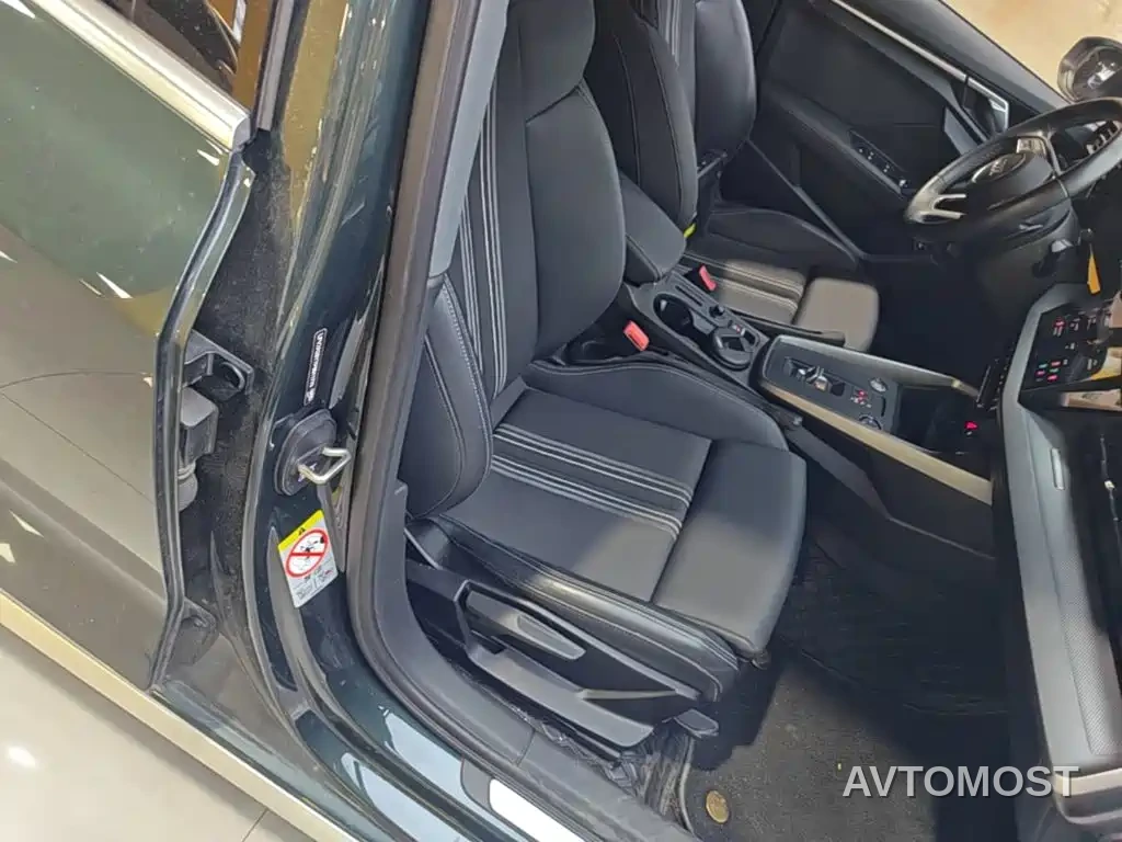 Audi A3 2023 A3L Limousine 35 TFSI Fashion Sport — фото 20