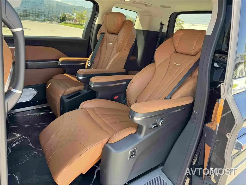 Hongqi HQ9 PHEV 2024 Model 2.0T AWD Business Edition — фото 10