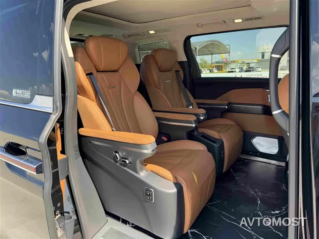 Hongqi HQ9 PHEV 2024 Model 2.0T AWD Business Edition — фото 20