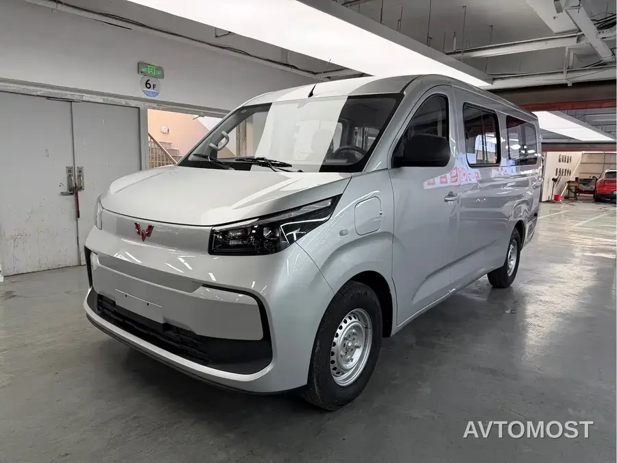 Wuling Yangguang Pro